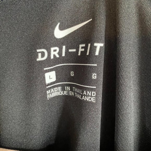 NIKE SWOOSH DRI FIT TOP SZ L - Picture 3 of 5